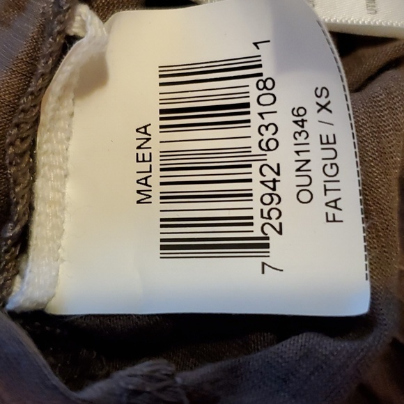 3 for $30 Ladies‎ tee shirt xs by BCBG - Picture 5 of 7